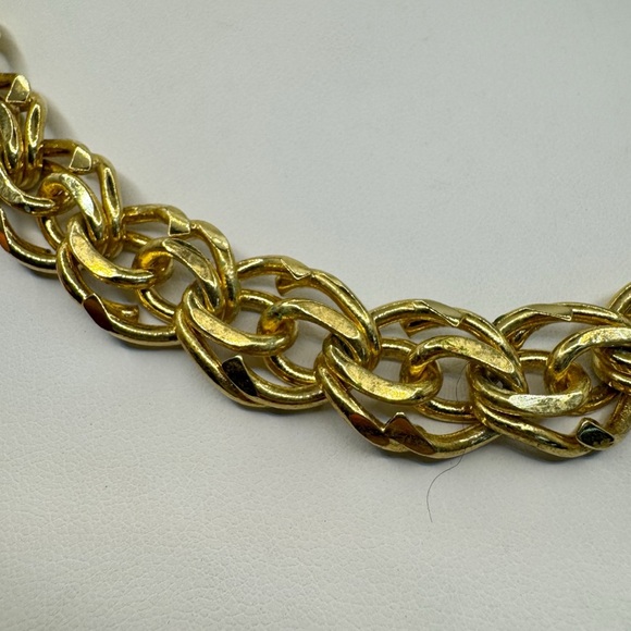 Trifari vintage gold tone chunky mob wife chain necklace - Picture 3 of 11